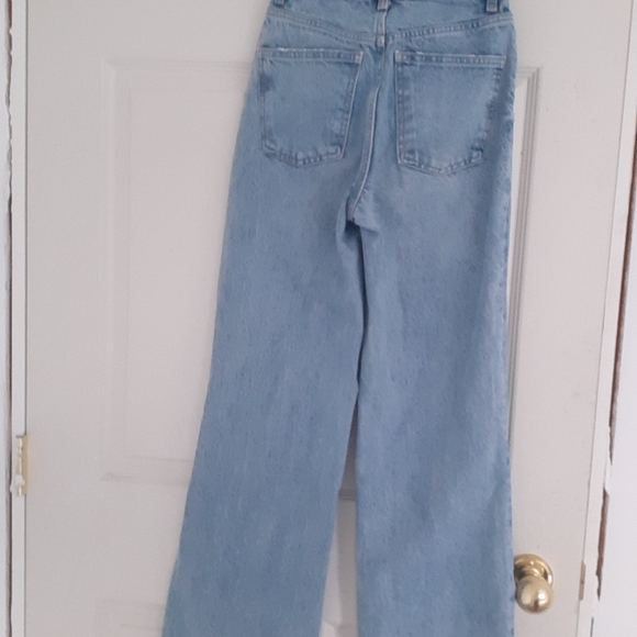 Zara jeans - Picture 2 of 3